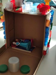 pudło, pałac ze śmieci, fot. Marta Uszko-Baraniak